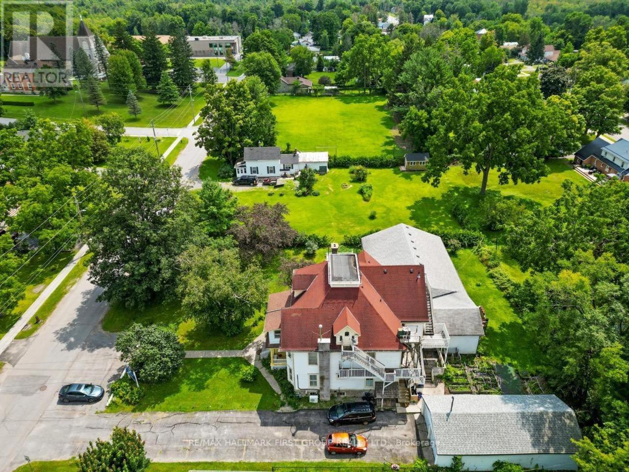 Marmora And Lake Inn And Victorian Diner Exteriör bild